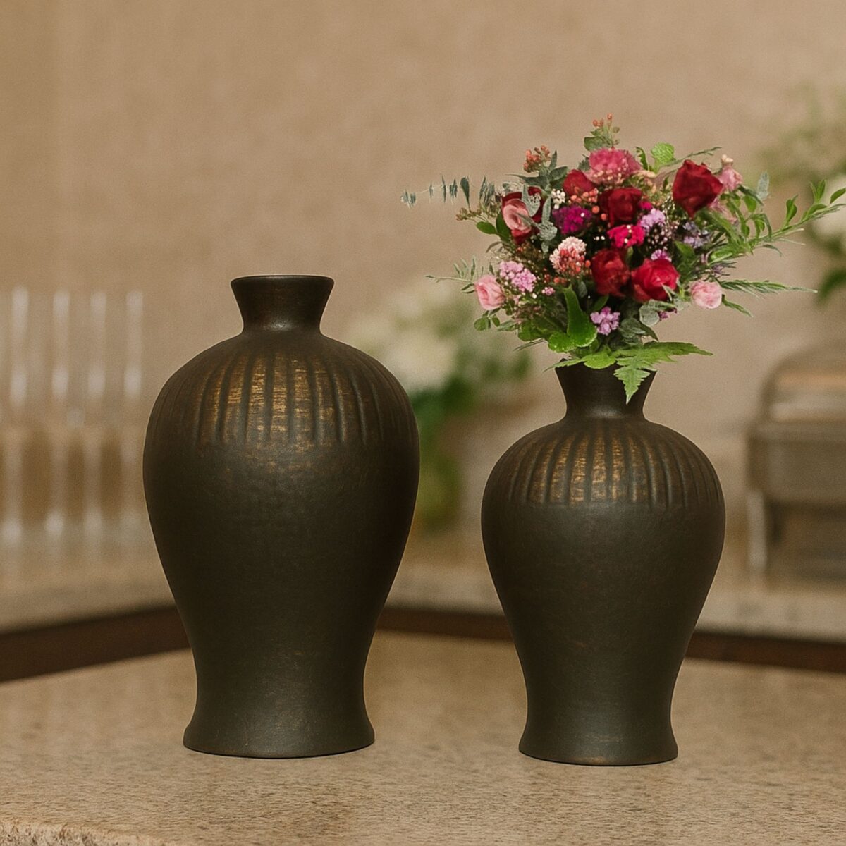Antique Bronze Textured Flower Vase Set – Set of 2